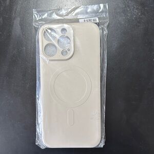 Silicone Antique White Phone Case for iPhone 16 Pro Max